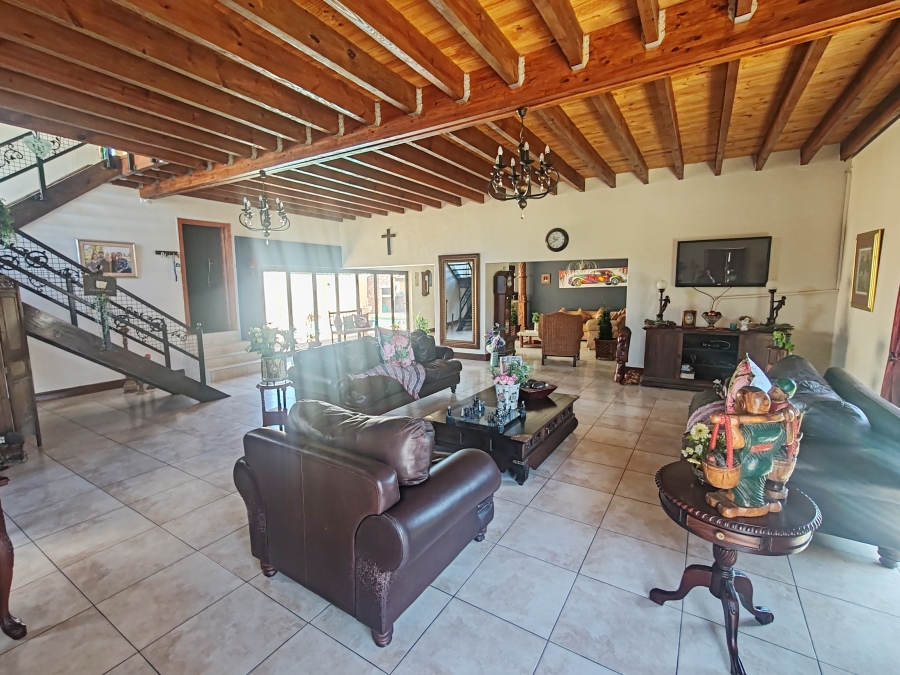 4 Bedroom Property for Sale in Strelitzia Park Eastern Cape